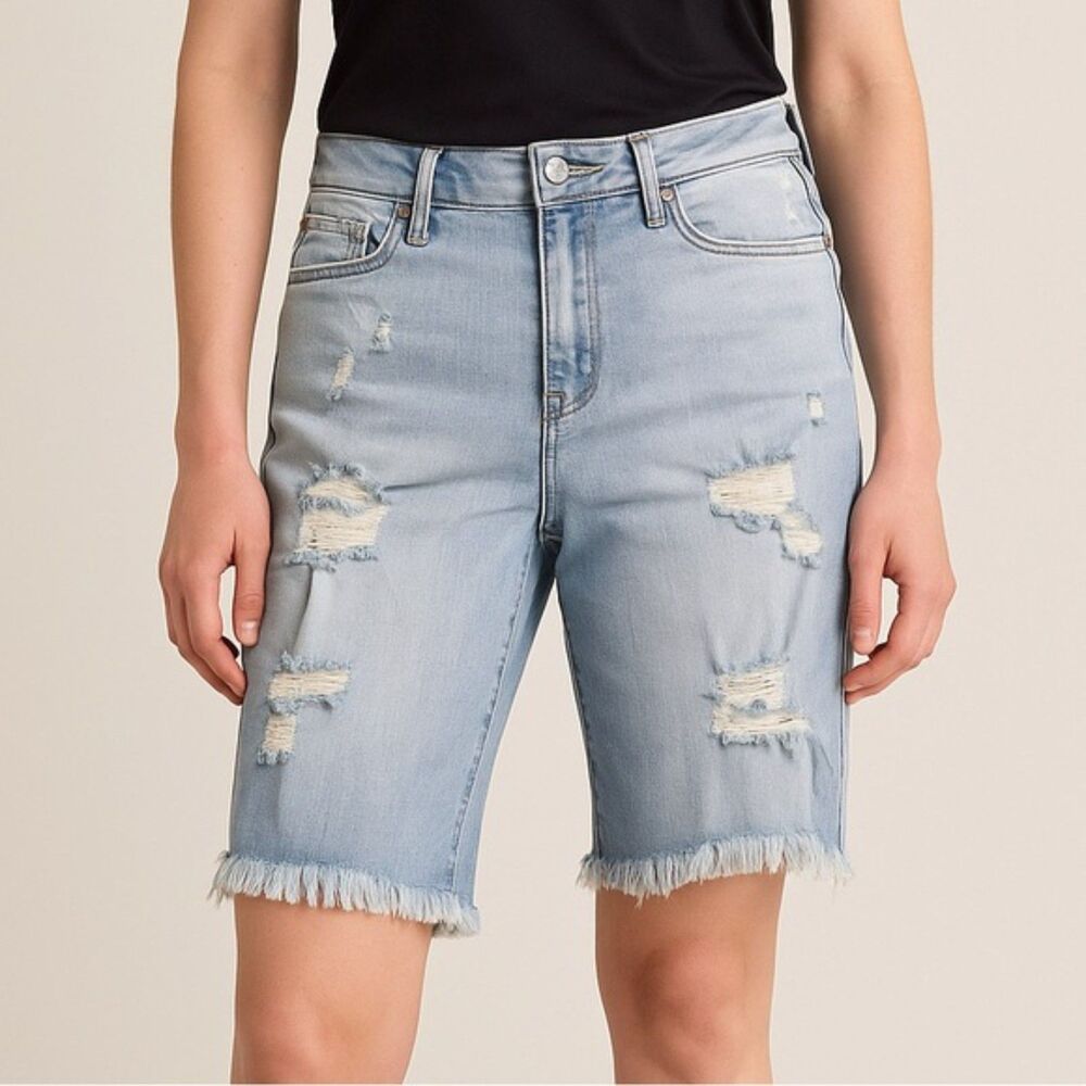 Mustard Seed Distressed Bermuda Shorts Size Small Light Wash Frayed Denim Cutoff